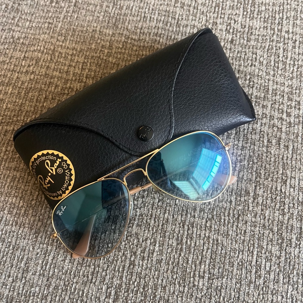 Ray-Ban Gold Aviator Sunglasses with Blue Lenses